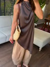 Saten Dokulu Sırt Dekolteli Bronz Bluz