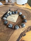 Jasper ve Rudraksha Tohumu Tasarım Bileklik 