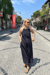 Sırt Dekolteli Siyah Elbise