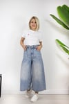 0584 BİSİKLET YAKA, KALP NAKIŞ TSHİRT
