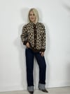 1127 GENİŞ PATLI, AHŞAP DÜĞME, LEOPAR DESEN HIRKA