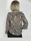 8148 V YAKA, FIRFIRLI, DESENLİ ŞİFON GÖMLEK