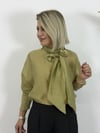8164 Yan Yırtmaçlı, Dik Yaka, Flar Detay, Keten Bluz