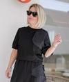 8512 BİS YAKA KOL KEMER DETAY TSHİRT