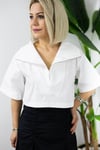 9422 DİK YAKA, FERMUARLI, KISA KOL BLUZ