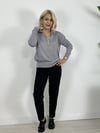 ZR65 POLO YAKA, DÜĞME DETAY, SİMLİ BLUZ