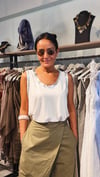 Beyaz,Yaka Gümüş Detaylı Atlet&Bluz
