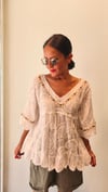 Ekru Dantel İşlemeli, Boncuk İşlemeli Cotton Salaş Bluz