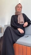Kolu Lastikli Siyah Elbise