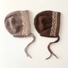 Macadamia Bonnet, Taupe × Natural