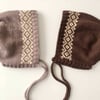 Macadamia Bonnet, Taupe × Natural