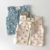 Popcorn Vest, Snow base × candy pink popcorns