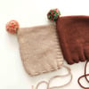 Rainbow Pompom Bonnet, Chocolote
