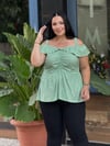 ASKILI DÜŞÜK OMUZYEŞİL BLUZ