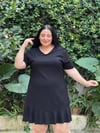 VOLAN DETAYLI SİYAH ELBİSE