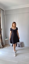 Biyeli kısa elbise siyah
