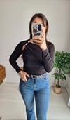 Damla aksesuarli bluz siyah