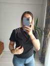 Omuz taşlı tişört Siyah