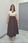 POLO YAKA KEMERLİ ELBİSE KAHVE