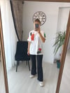 Zincir detaylı beyaz tişört 