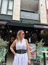 Beyaz Kemer Detay Tasarım Elbise
