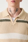 V Yakalı Desenli Örme Triko T-shirt