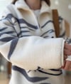 Krem Fermuarlı Kızak Desenli Polar Sweatshirt