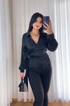 Bel Detaylı Saten Kruvaze Yaka Bluz
