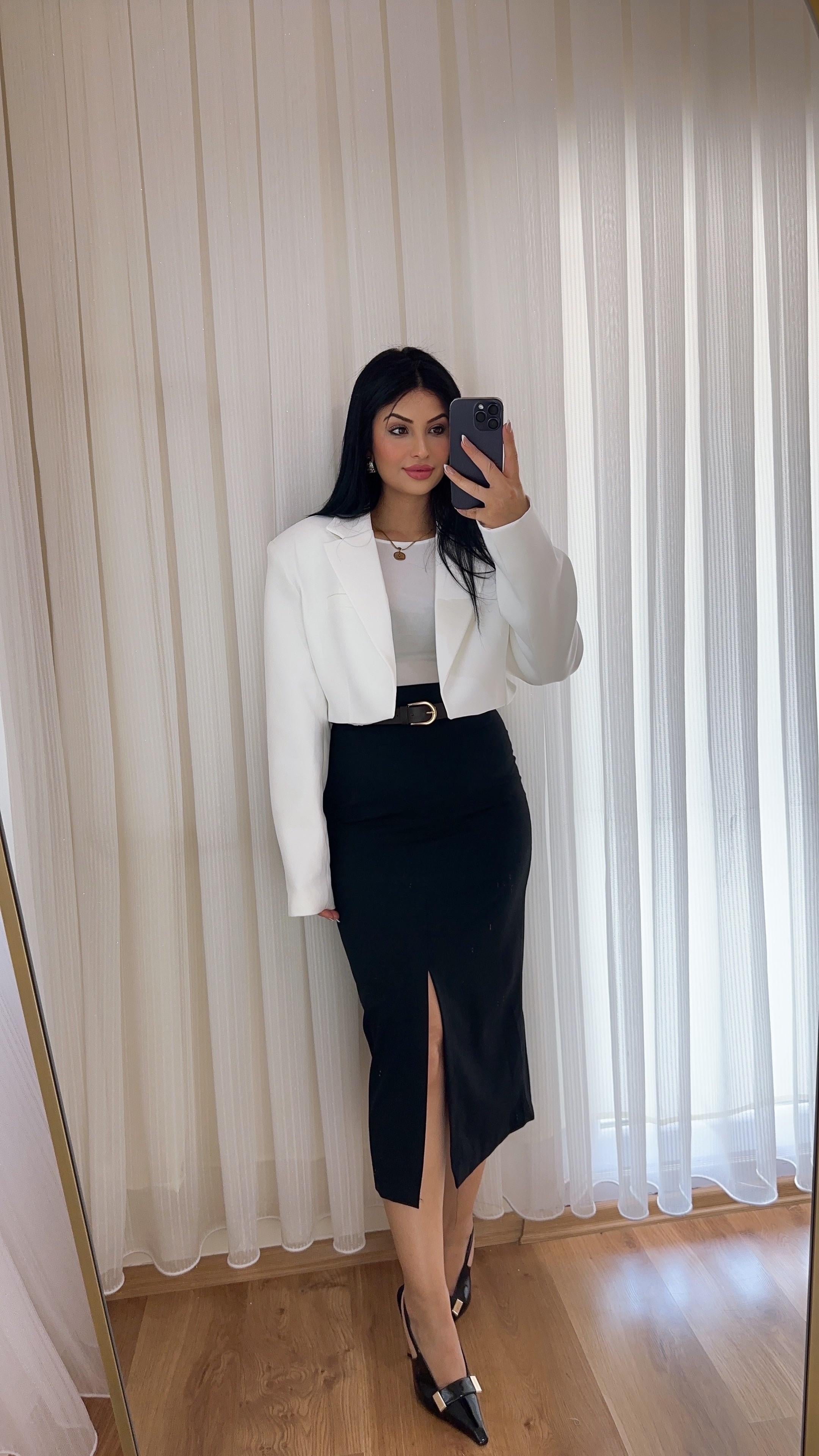Chloe Vatkalı Beyaz Mini Blazer Ceket