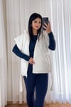 Dolgun Bel Detaylı Beyaz Şişme Yelek