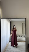 İP ASKILI TENSEL KUMAŞ BORDO ELBİSE