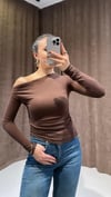 Marka Model Büzgü Detaylı Asimetrik Kahve Bluz 
