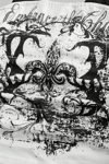 Beyaz Dantelli Embrace The Chaos Gotik Y2K Boyundan Bağlamalı Crop