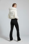 Ekru Juicy Peluş Kapüşonlu Şişme Crop Mont