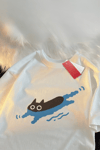 Ekru Swimming Cat Unisex T-shirt