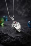 Silver Vervain Madalyon Kırmızı Taşlı Gotik Kolye