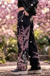 Siyah Sakura Şövalye Nakışlı Y2K Baggy Pantolon