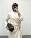 Yandan Bağcıklı Krem Penye Elbise