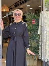 3325 OMUZ TAŞLI ELBİSE SİYAH