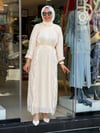 5858 DANTELLİ KREM ELBİSE
