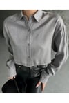 Kadın Parlak Simli Kısa Oversize Basic Parlak Saten Gömlek Yeni Sezon Crop Saten Gömlek