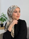 Yazgülü Boneli Eşarp Dalga Desenli Yeşil