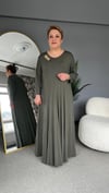 Selma Büyük Beden Broşlu Elbise