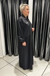 Selma Büyük Beden Devrik Yaka Fermuarlı Ferace