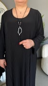 Selma Büyük Beden Kolye Hediyeli Plise Elbise