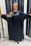 Selma Büyük Beden Saten Yarasa Kol İşlemeli Elbise