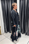 Selma Büyük Beden Siyah Saten Çiçek Desenli Kimono