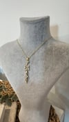 Çelik Gold Renk Charmlı Y Kolye 40+5cm