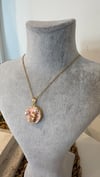 Çelik Gold Renk Mineli Pembe Kolye 40+5cm