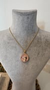 Çelik Gold Renk Mineli Pembe Kolye 40+5cm